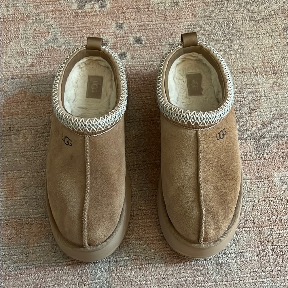 UGG Tazz Suede Slippers | Women’s | Sand | Size 10